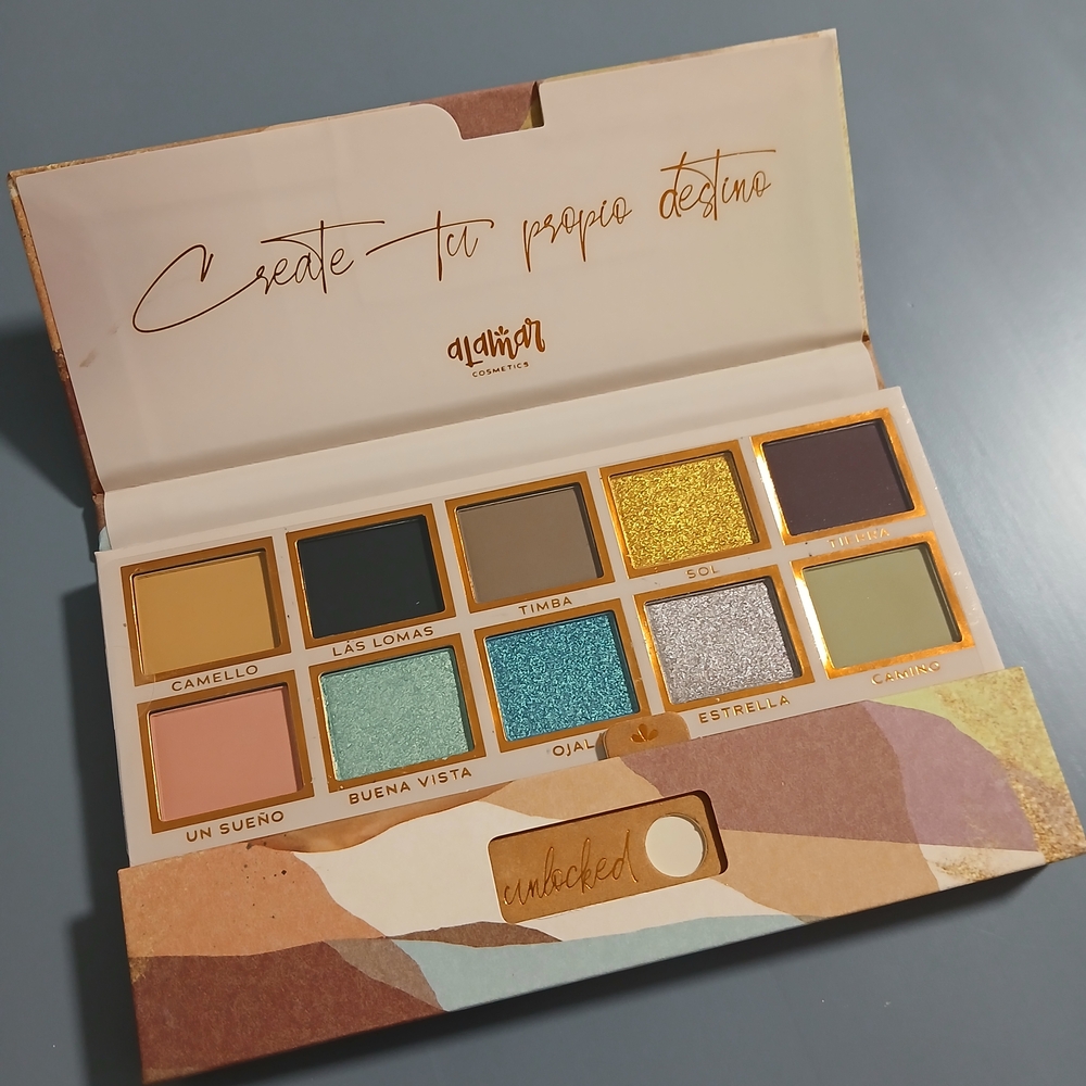 Alamar Cosmetics Destino Eyeshadow Palette